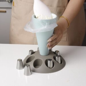 Piping bag holder